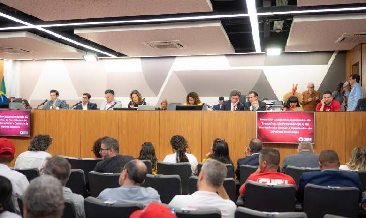 Deputados pedem mobilização para garantir que escala 6x1 seja extinta ainda neste ano