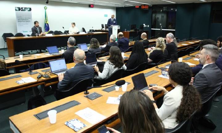 Governo defende regulação 