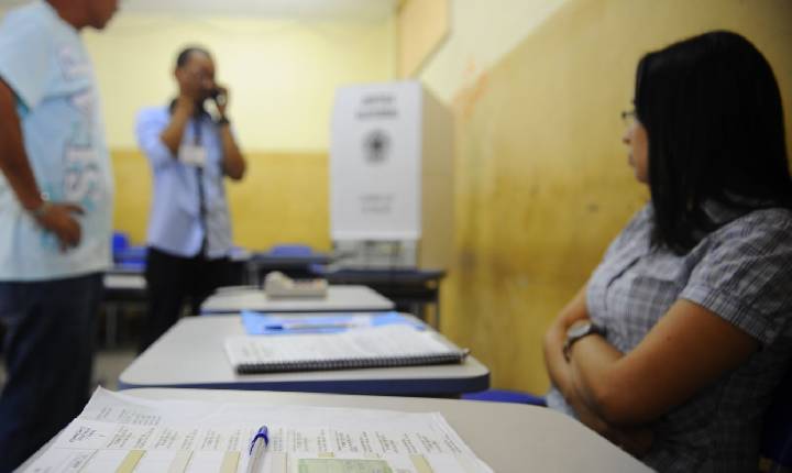 Mesários têm papel fundamental na garantia do processo eleitoral