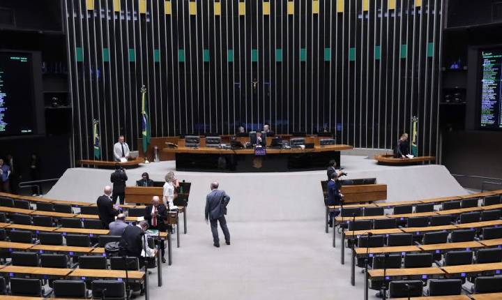 Minirreforma eleitoral permite programa de recuperação fiscal para partidos políticos
