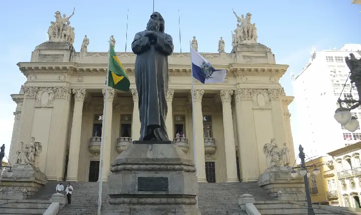 Novo presidente da Alerj será escolhido nesta quinta-feira