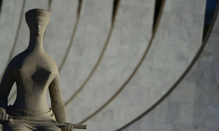 STF decide limitar pagamento de penduricalhos no Judiciário e MP 