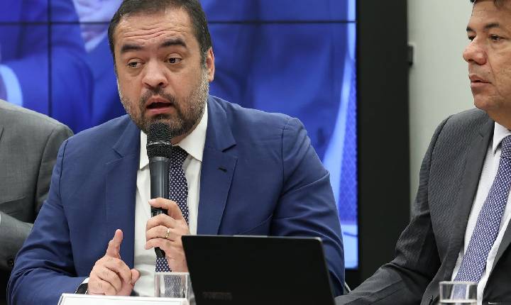 TSE mantém condenação de Claudio Castro à inelegibilidade  