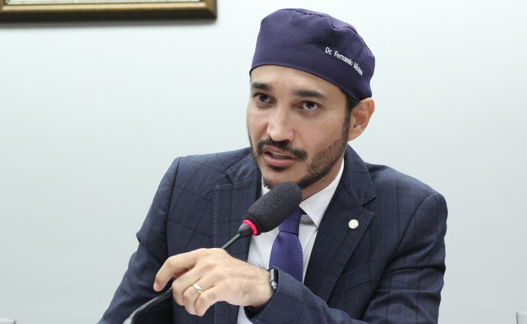 Proposta agiliza transferência de imóvel da União para regularização urbana