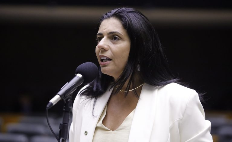 Comissão aprova inclusão de pessoas com autismo como dependente de policial militar do DF