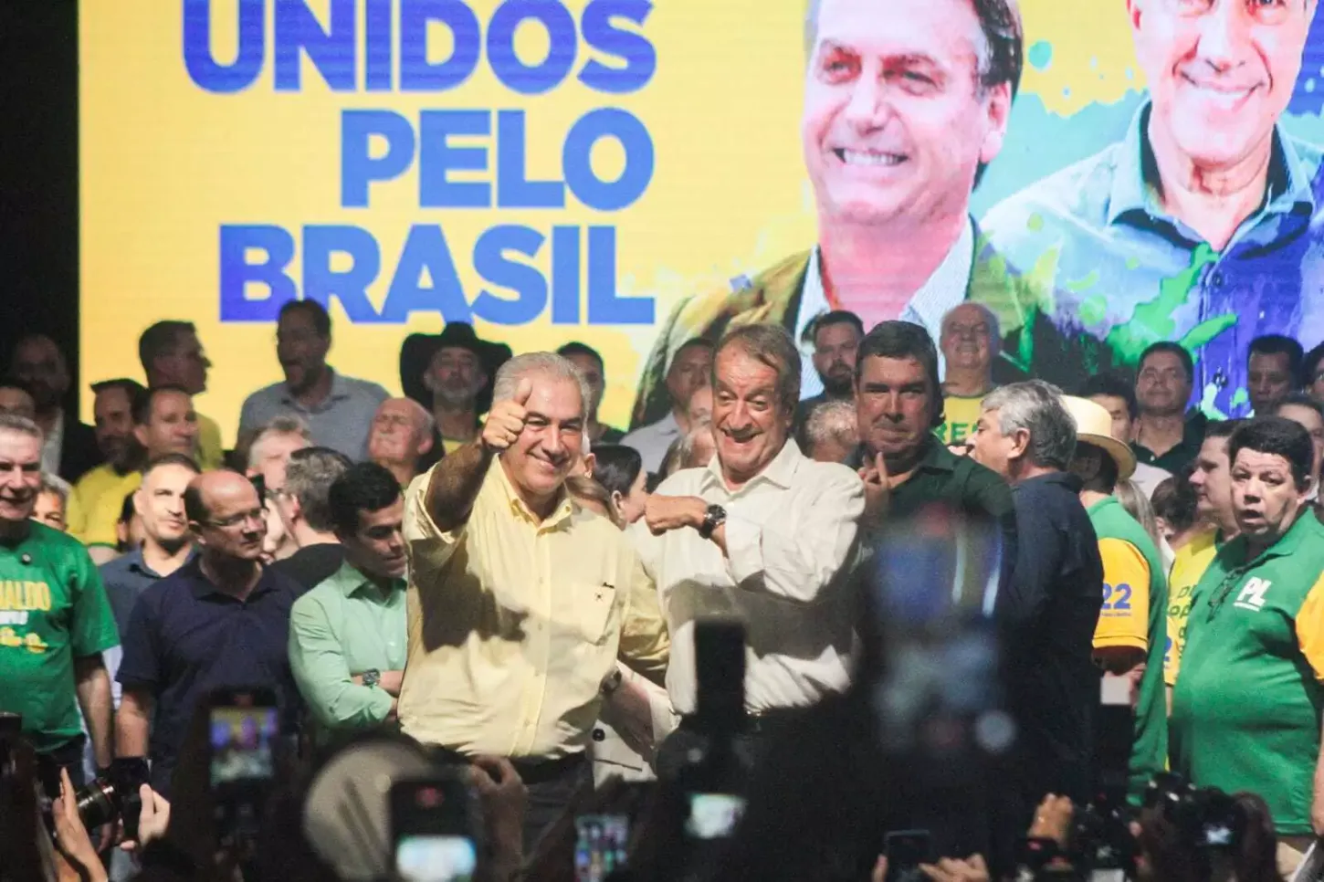 Prefeitos acompanham Reinaldo e PL passa a comandar 23 prefeituras em MS