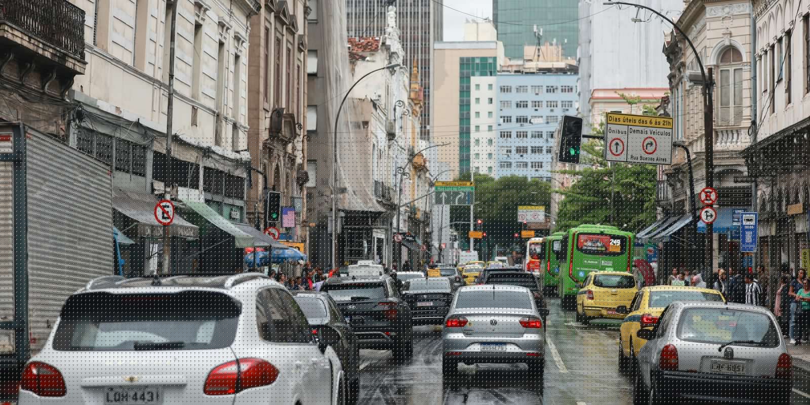 Adesivo eleitoral pode levar à perda da cobertura de seguro