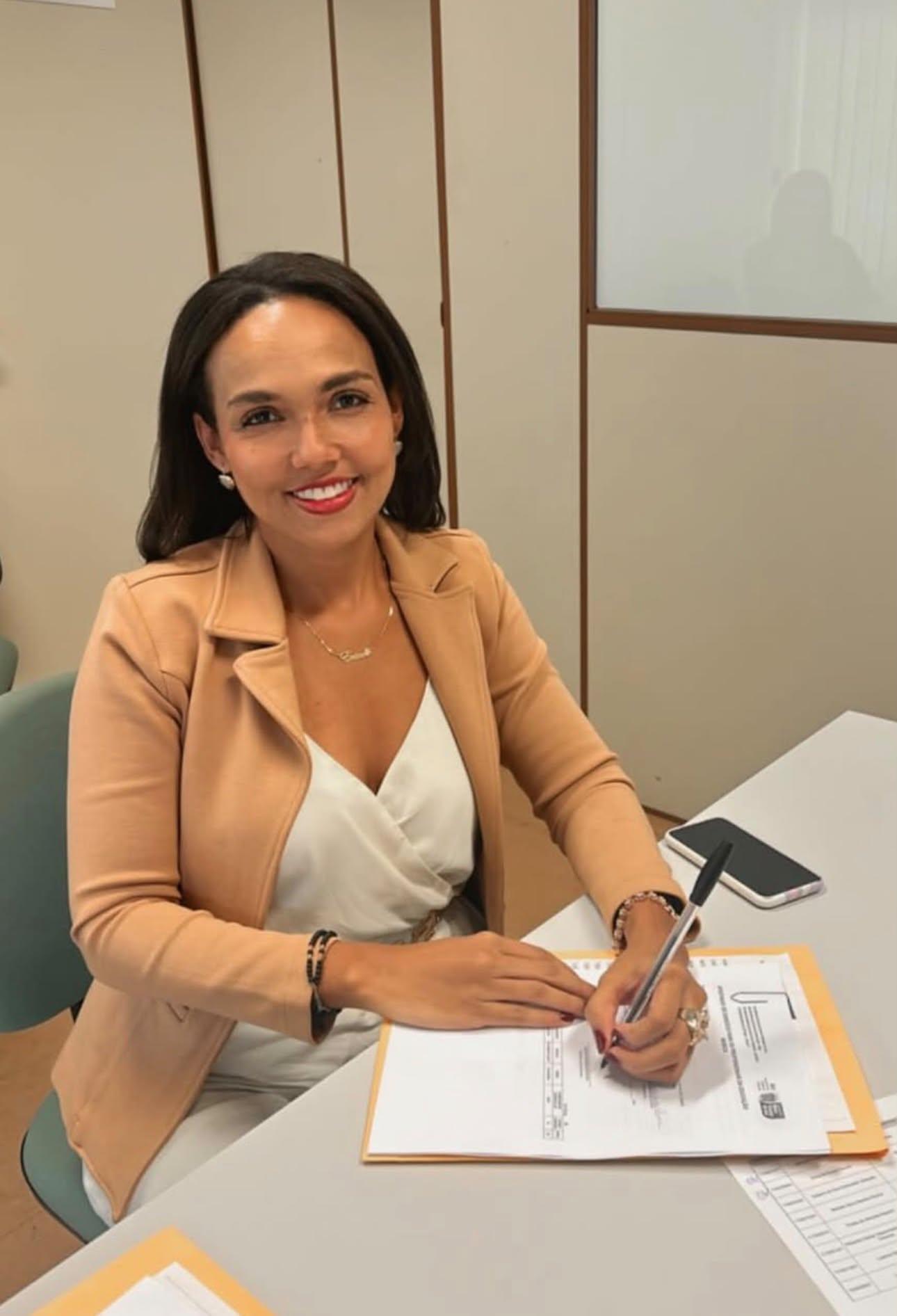Professora de MS representa o Estado no maior laboratório de física do mundo