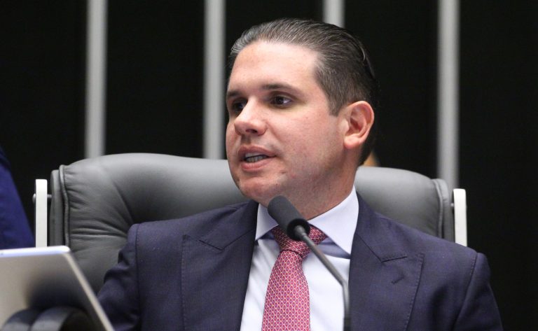 Congresso promulga o fim da escala 6x1 e aposentadoria especial para agentes de saúde